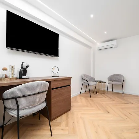 The Elysium Apartman